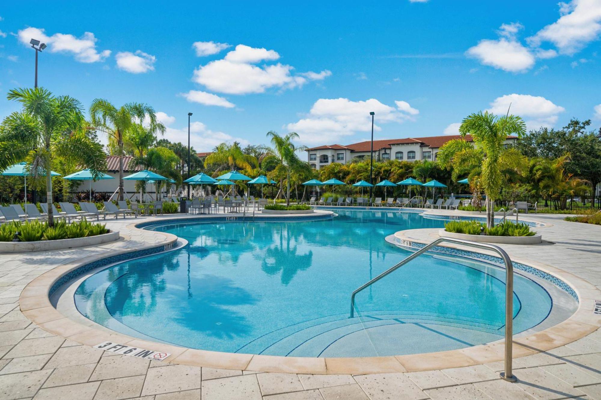 Lovely Townhome At Vista Cay Resort Near Wdw Orlando Exterior photo